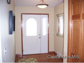 5208 Crane Drive Springfield, IL 62711 - Photo 2 of 23 Gallery Image 2