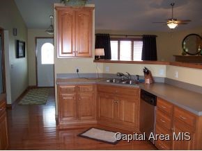 5208 Crane Drive Springfield, IL 62711 - Photo 8 of 23 Gallery Image 8
