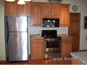 5208 Crane Drive Springfield, IL 62711 - Photo 9 of 23 Gallery Image 9