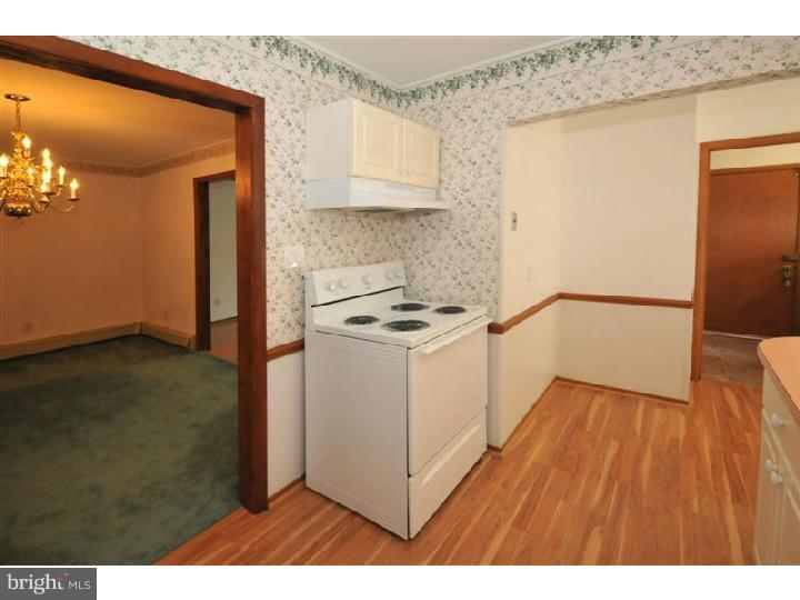14 Cactus Road Levittown, PA 19057 - Photo 11 of 22 Kitchen
