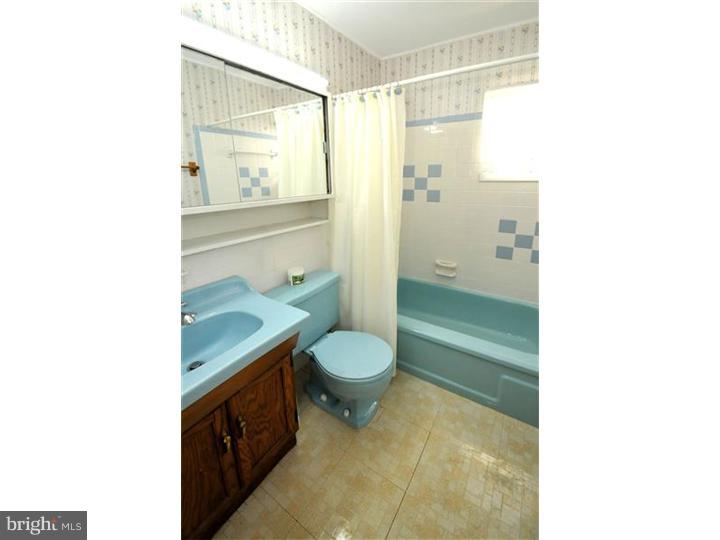 14 Cactus Road Levittown, PA 19057 - Photo 18 of 22 Bathroom