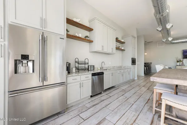 $225,000 | 2501 Bienville Boulevard, Unit 137, Ocean Springs, MS 39564