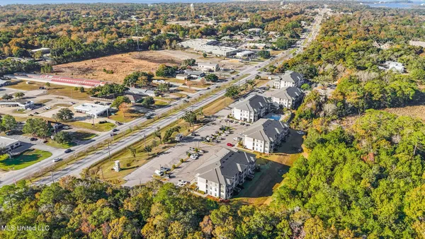$225,000 | 2501 Bienville Boulevard, Unit 137, Ocean Springs, MS 39564