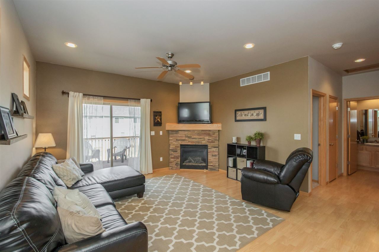 177 South Park Ridge Road North Liberty, IA 52317 - Photo 9 of 27 Gallery Image 9