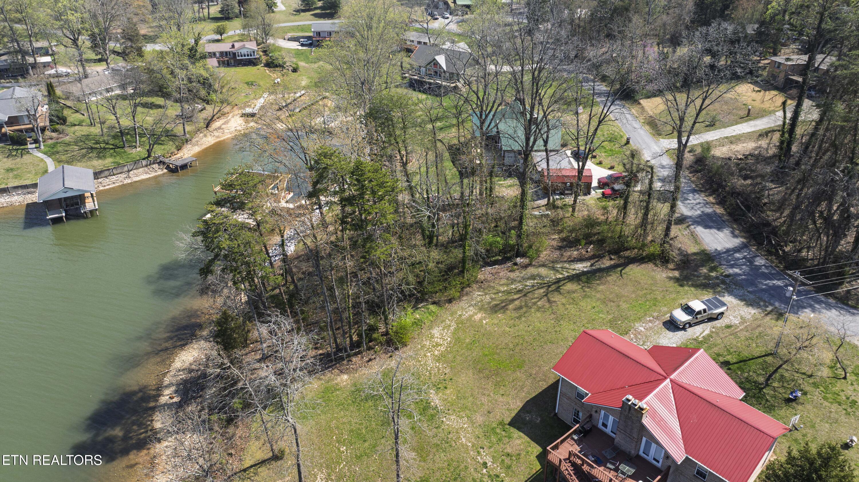 Hilltop Cir Spring Spring City, TN 37381 - Photo 4 of 18 02