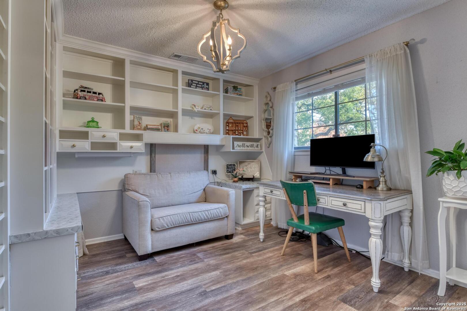 105 Shane Lane Boerne, TX 78006 - Photo 29 of 64 a view of a livingroom with furniture and a window