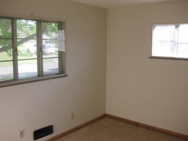 3140 Whitehead Road Columbus, OH 43204 - Photo 11 of 14 Gallery Image 11