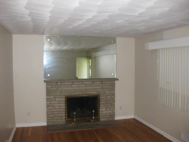 3140 Whitehead Road Columbus, OH 43204 - Photo 4 of 14 Gallery Image 4