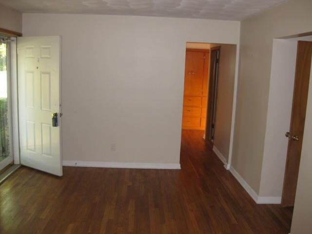 3140 Whitehead Road Columbus, OH 43204 - Photo 5 of 14 Gallery Image 5