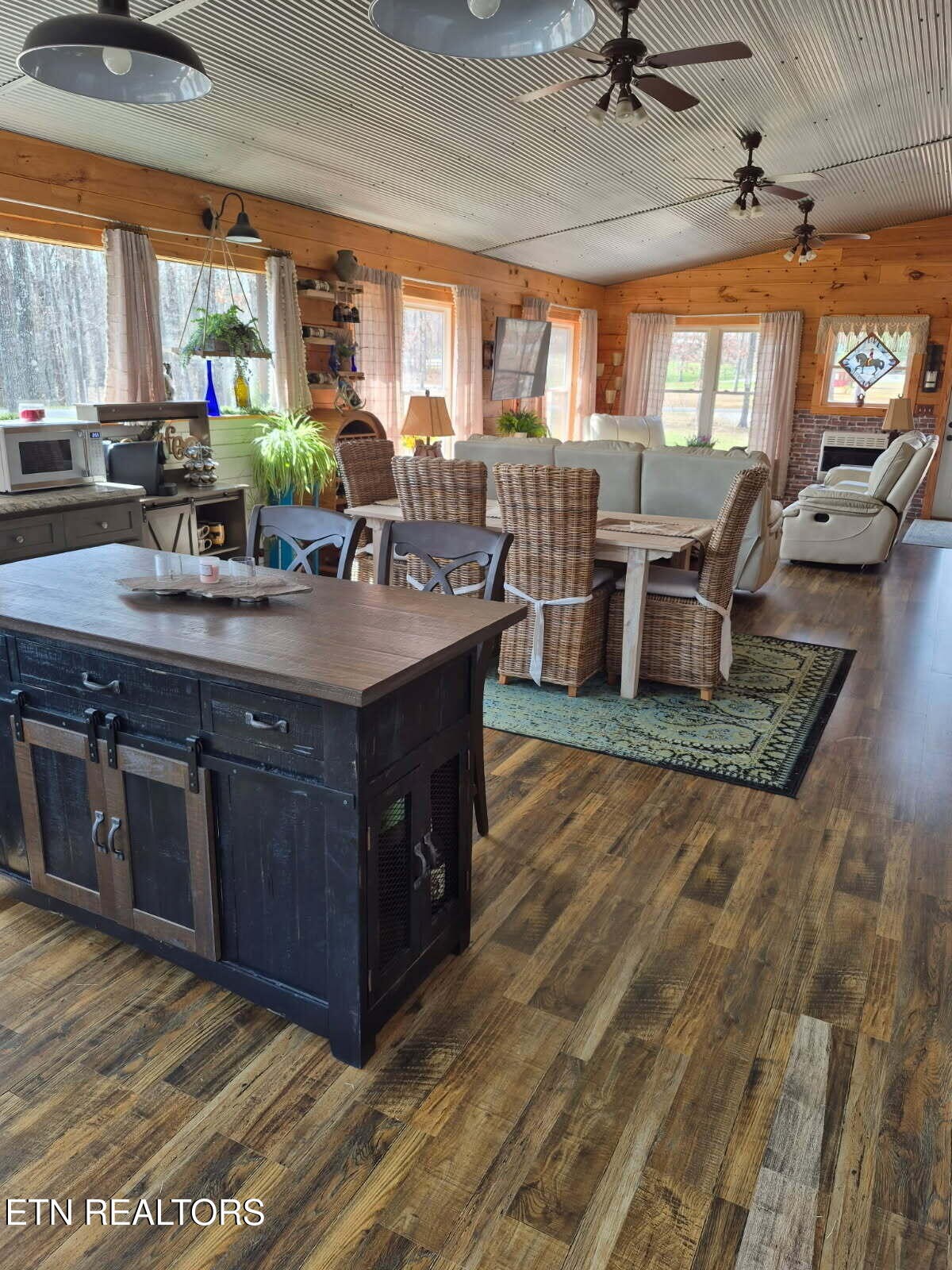101 Ridge Point Road Jamestown, TN 38556 - Photo 11 of 58