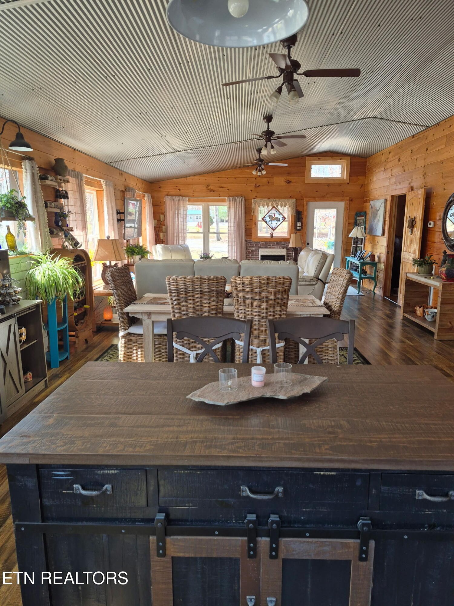 101 Ridge Point Road Jamestown, TN 38556 - Photo 18 of 58