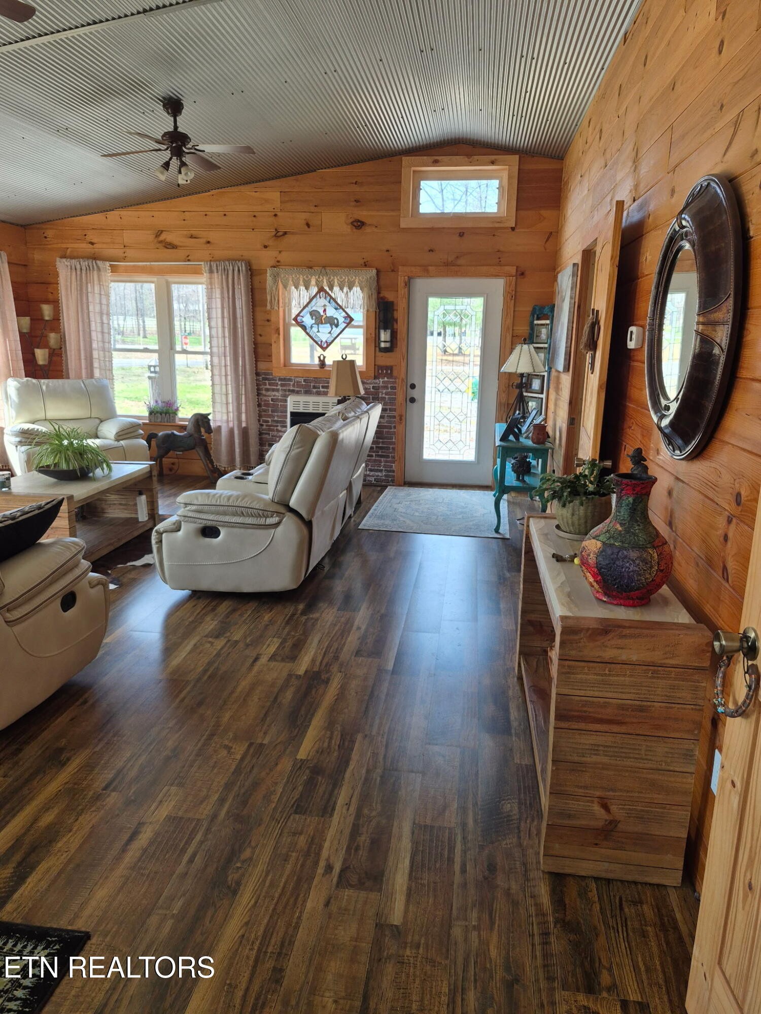 101 Ridge Point Road Jamestown, TN 38556 - Photo 20 of 58