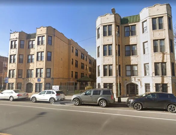 $1,995 | 1530 North Kedzie Avenue, Unit 1B, Chicago, IL 60651