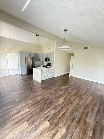 $3,500 | 8419 Garden Gate Place, Boca Raton, FL 33433