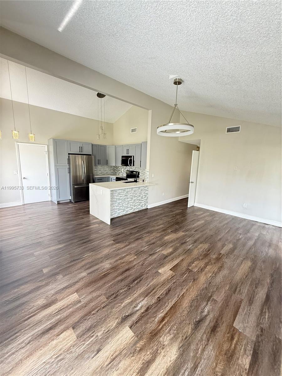 8419 Garden Gate Place Boca Raton, FL 33433 - Photo 2 of 17