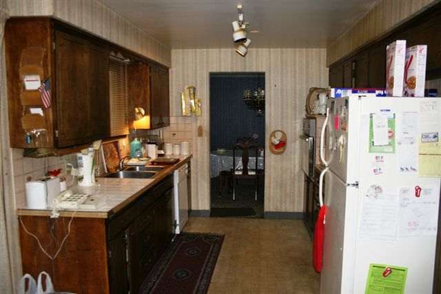 329 West Rainier Way Spokane, WA 99208 - Photo 4 of 9 Gallery Image 4