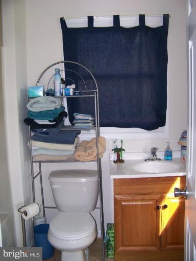 13440 South View Road Newburg, MD 20664 - Photo 4 of 7 Bath #1