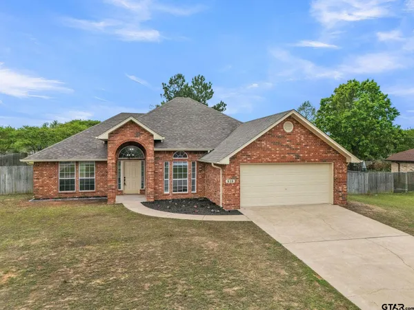 $310,000 | 818 Greenwood Circle, Lindale, TX 75771