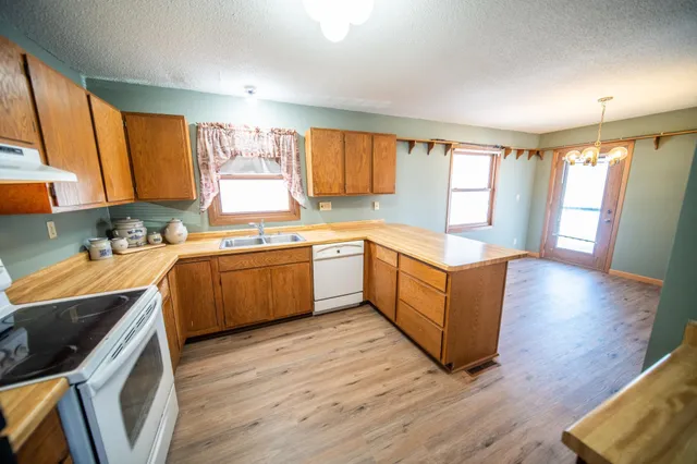 $269,900 | 911 North Main Street, Stewartville, MN 55976