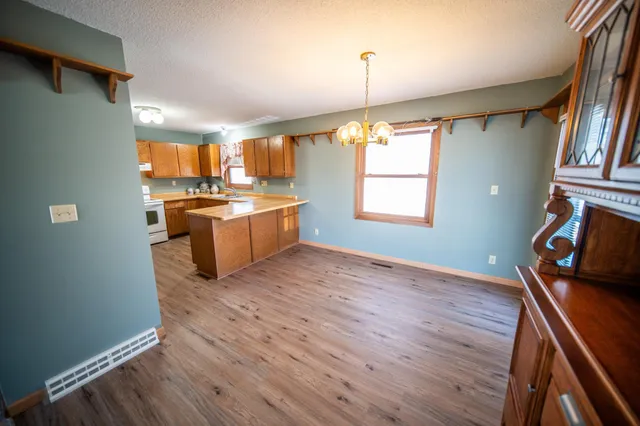 $269,900 | 911 North Main Street, Stewartville, MN 55976