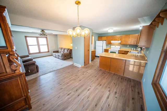 $269,900 | 911 North Main Street, Stewartville, MN 55976