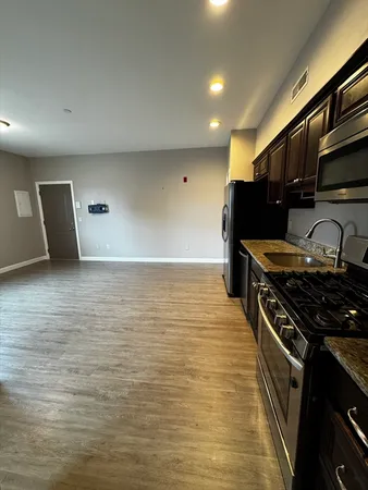 $1,875 | 17 Wilson Street, Unit 2, Chelmsford, MA 01824