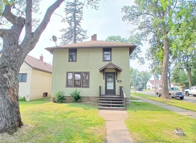 $129,328 | 3001 3rd Avenue East, Hibbing, MN 55746