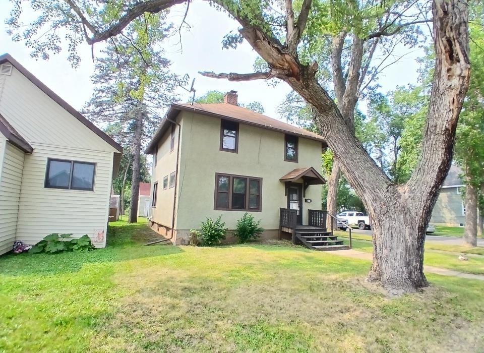 3001 3rd Avenue East Hibbing, MN 55746 - Photo 2 of 32