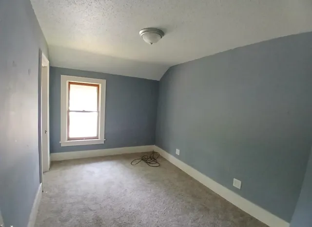 $129,328 | 3001 3rd Avenue East, Hibbing, MN 55746