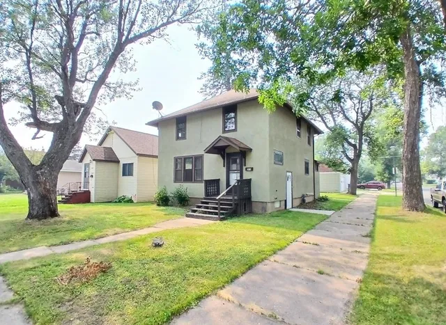 $129,328 | 3001 3rd Avenue East, Hibbing, MN 55746