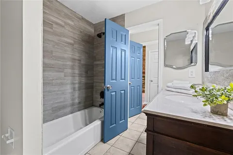 $230,000 | 11230 College Avenue, Kansas City, MO 64137