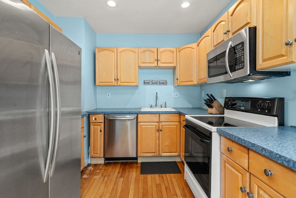 64 Parker Road Lancaster, MA 01523 - Photo 9 of 28
