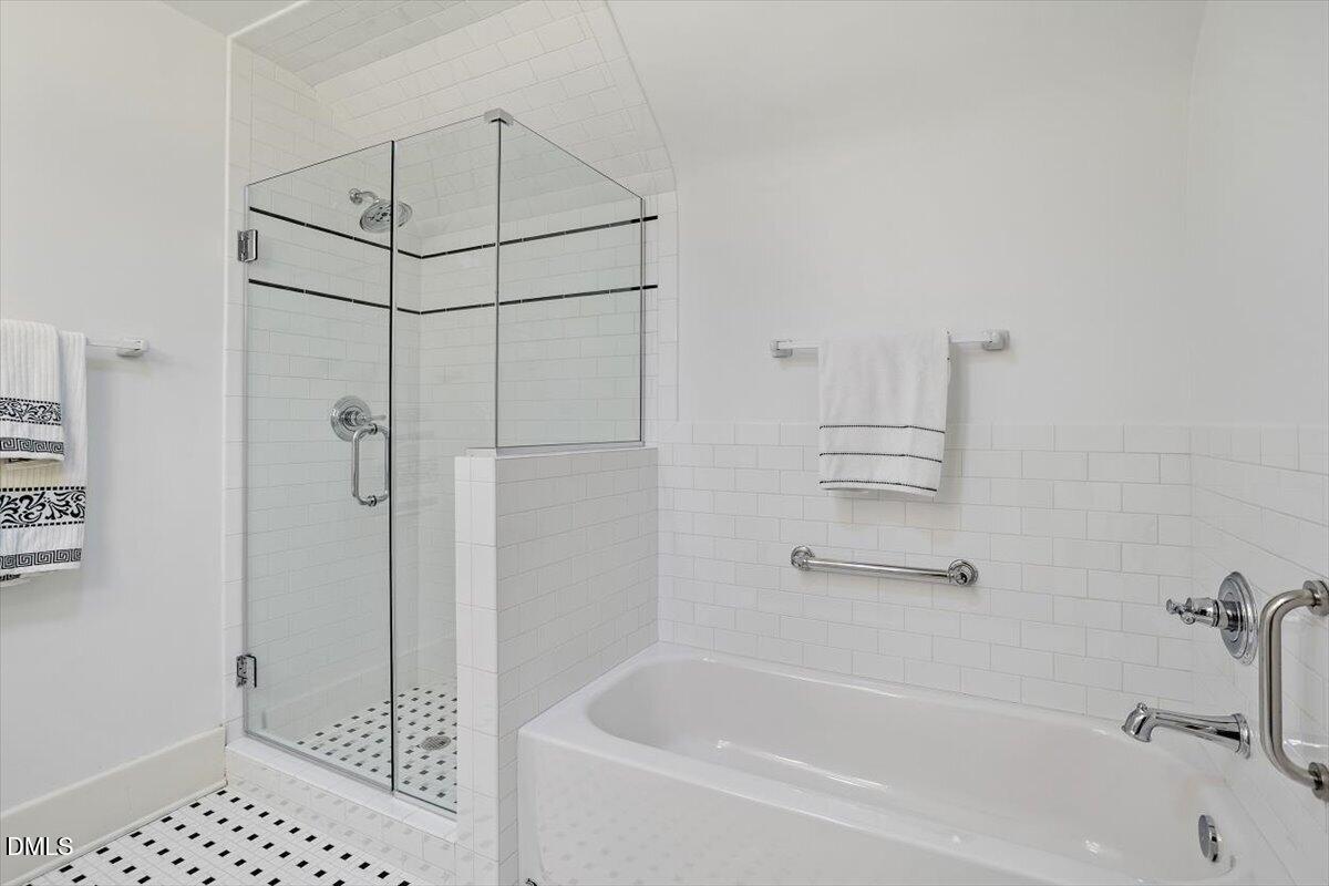 2626 Dover Road Raleigh, NC 27608 - Photo 37 of 48
