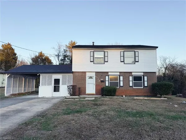 $230,000 | 4223 Oak Ridge Drive, Winston-Salem, NC 27105