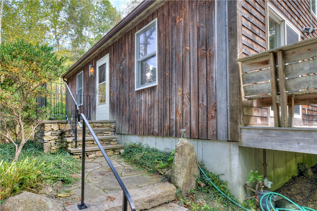 53 Top Hill Drive Exeter, RI 02892 - Photo 4 of 46