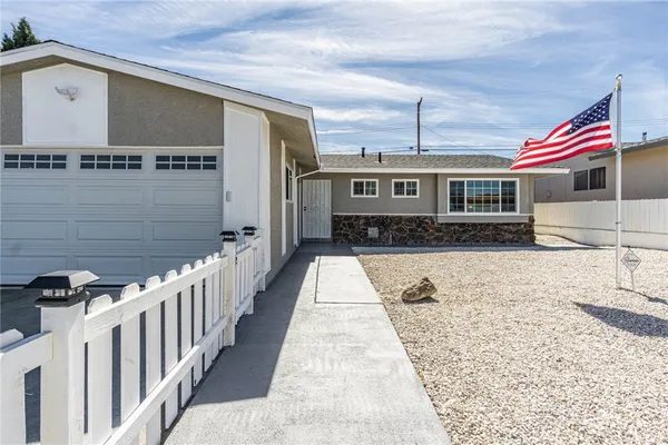 $319,000 | 1656 Forane Street, Barstow, CA 92311
