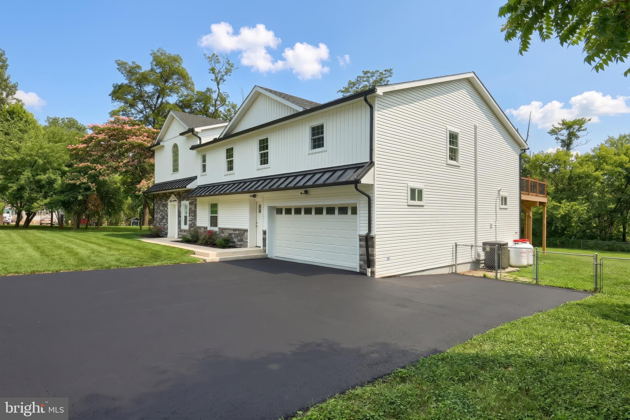 481 Sample Bridge Road Enola, PA 17025 - Photo 2 of 92 Gallery Image 2
