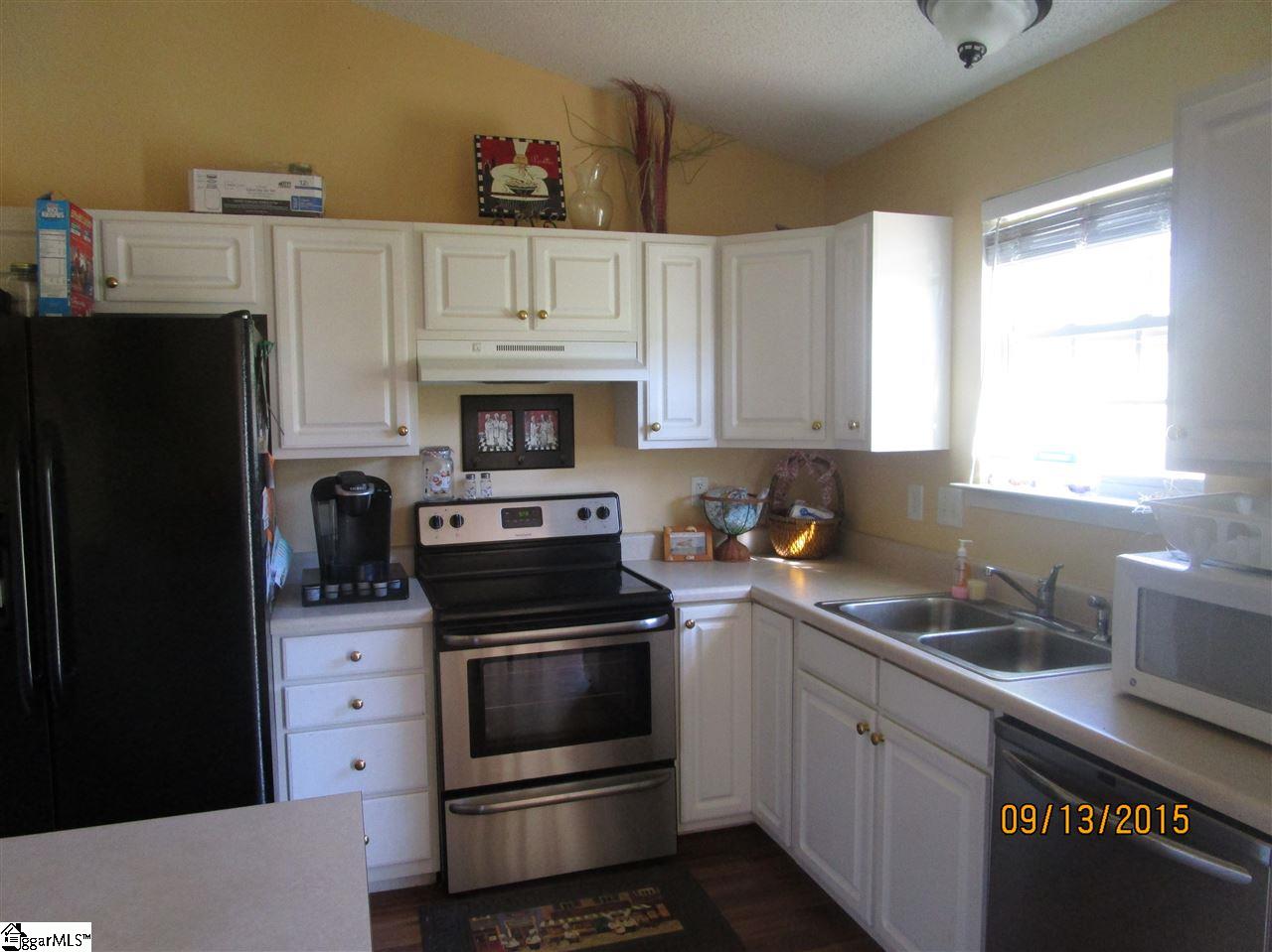 326 Honor Road Duncan, SC 29334 - Photo 3 of 12 Gallery Image 3