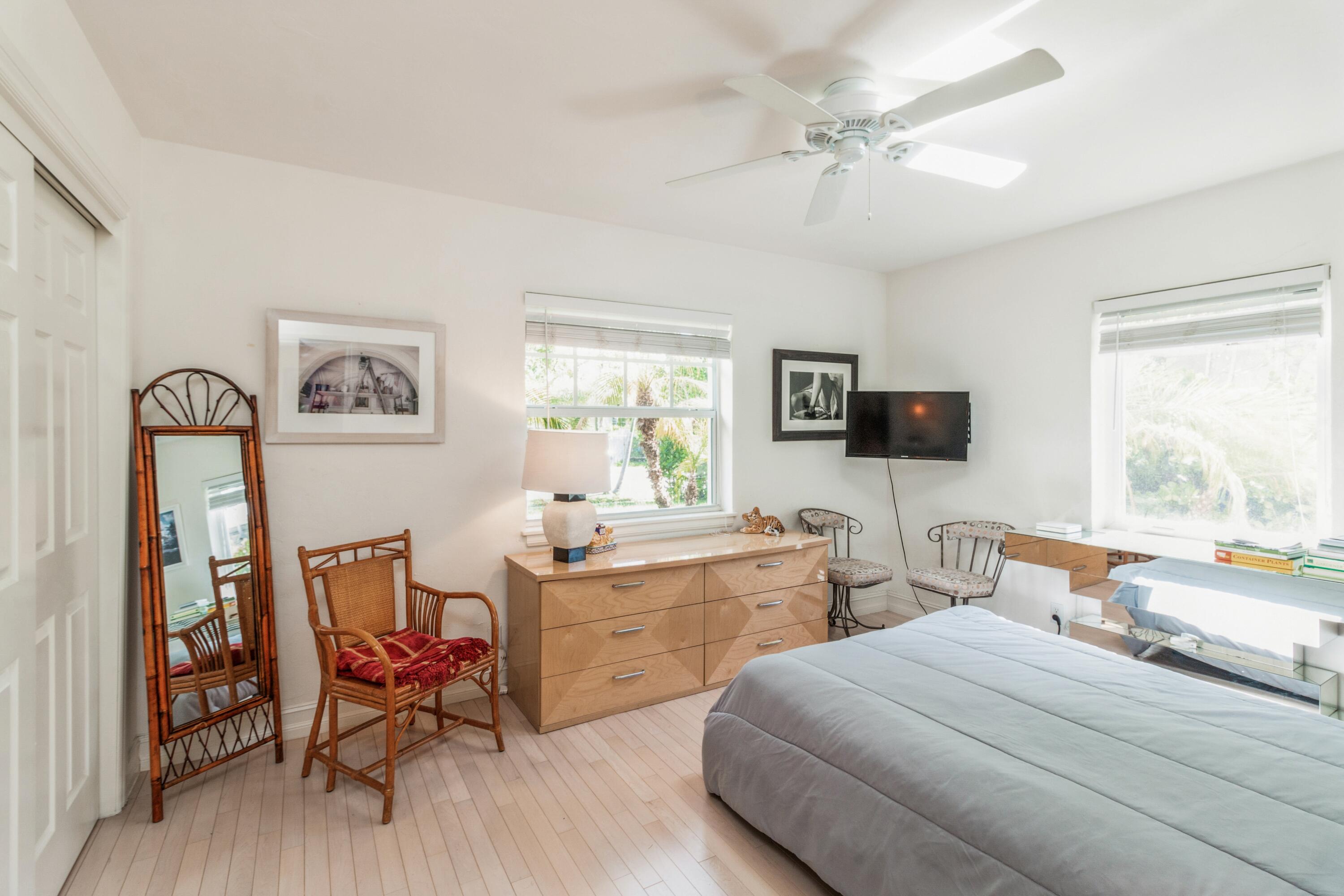 308 Pilgrim Road West Palm Beach, FL 33405 - Photo 12 of 18 3rd bedroom