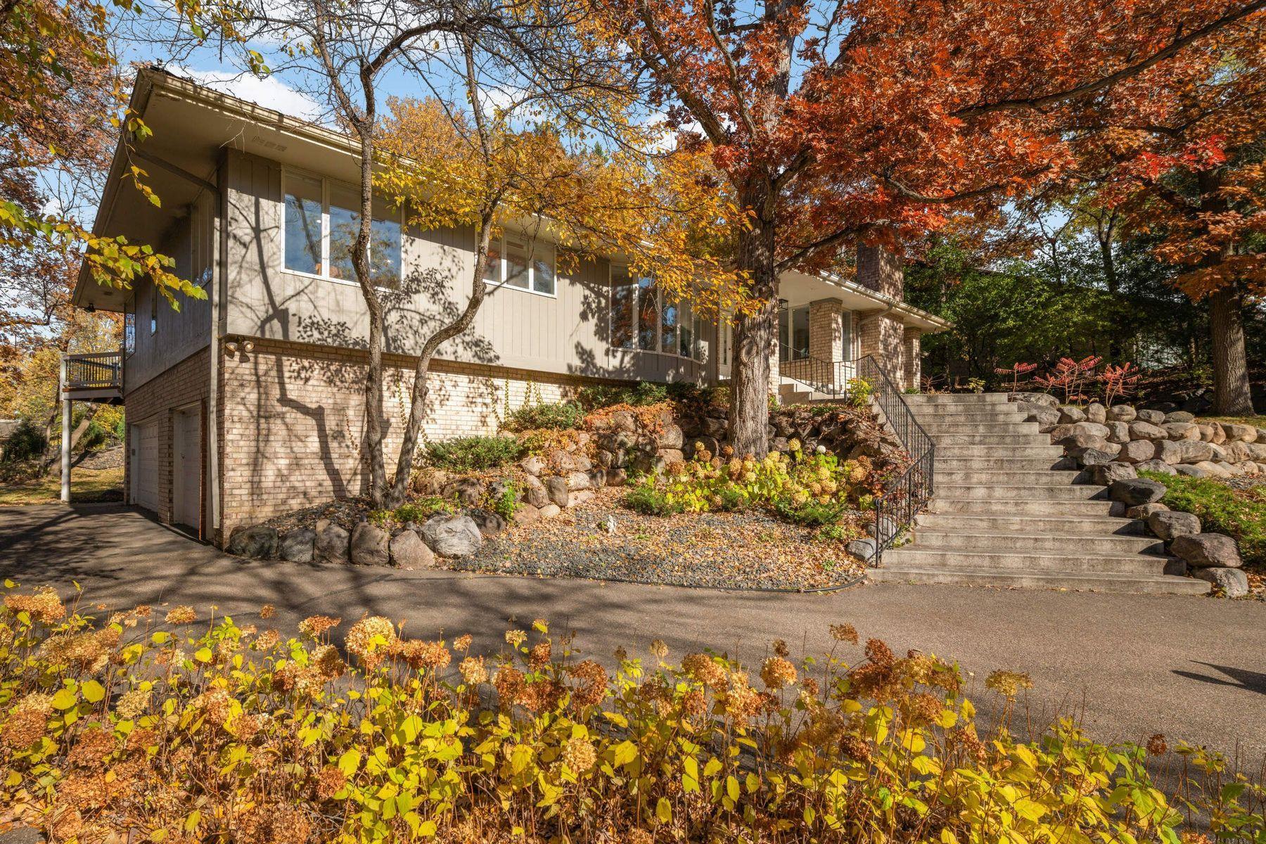 6212 St Albans Circle Edina, MN 55439 - Photo 2 of 49