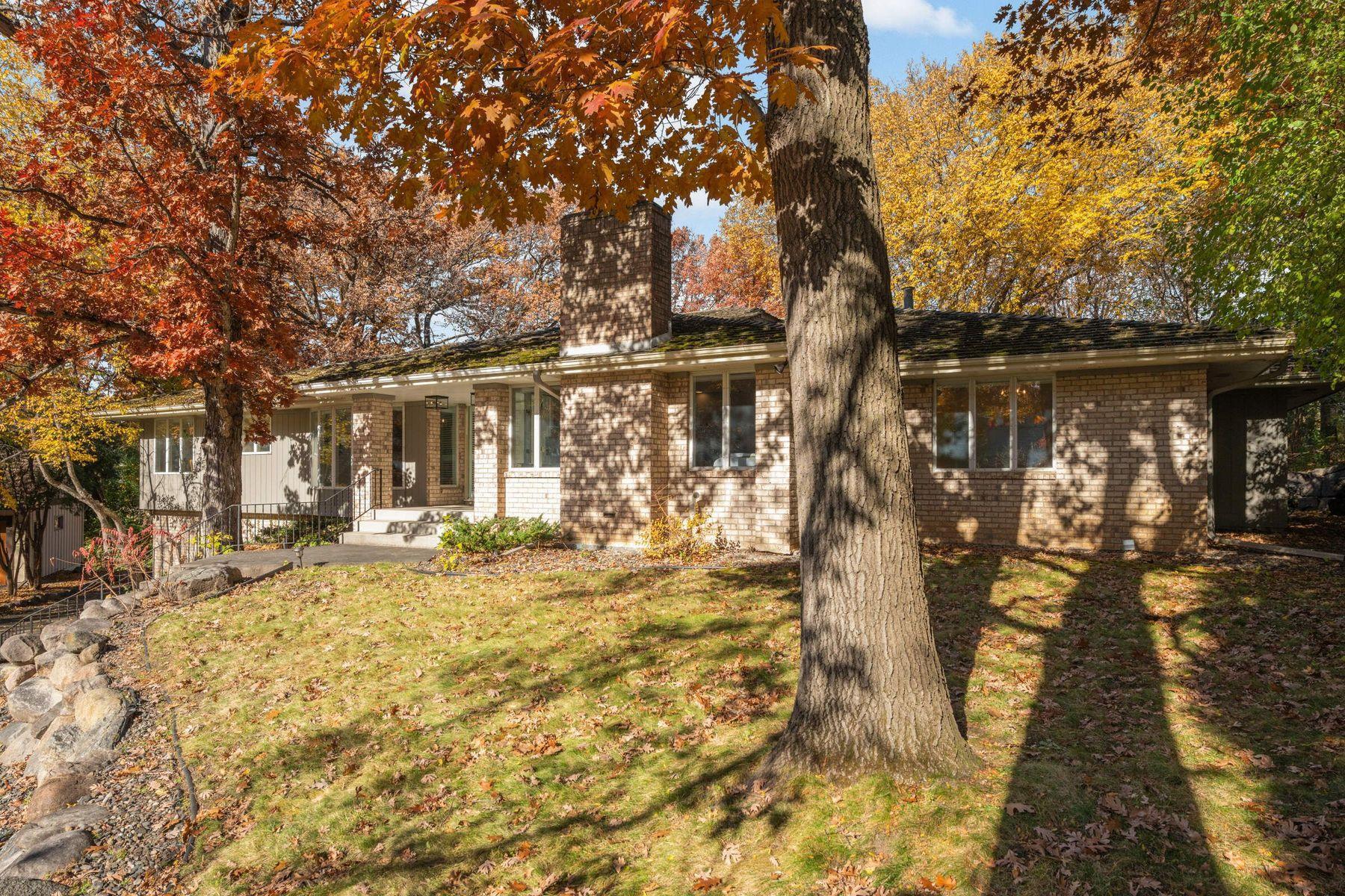 6212 St Albans Circle Edina, MN 55439 - Photo 3 of 49