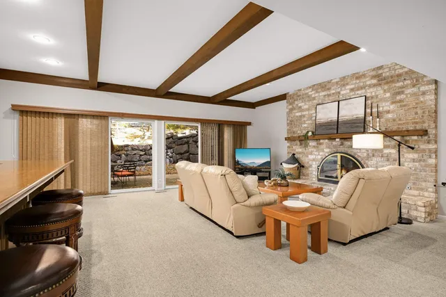 $1,200,000 | 6212 St Albans Circle, Edina, MN 55439