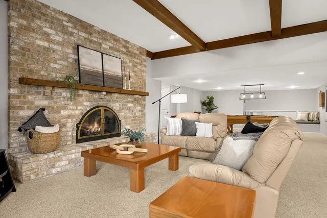 $1,200,000 | 6212 St Albans Circle, Edina, MN 55439