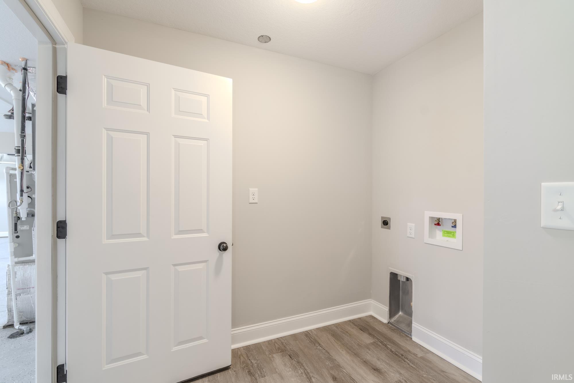 5434 West Cook Road Fort Wayne, IN 46818 - Photo 15 of 36