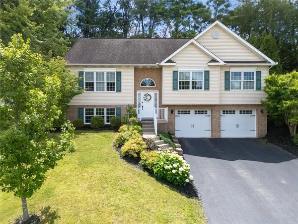 $335,000 | 74 Laurel Drive, Greensburg, PA 15601