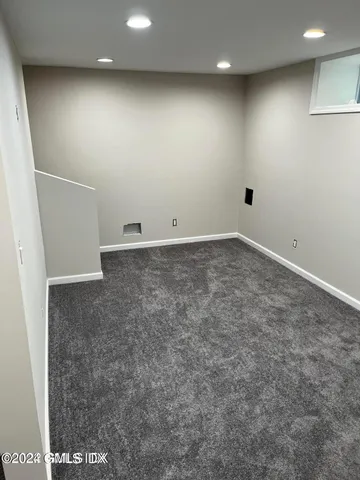 $4,400 | 53 Richland Road, Unit 1, Greenwich, CT 06830