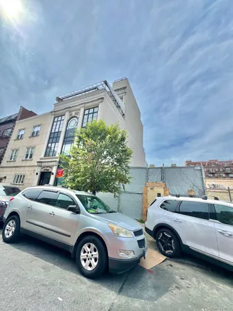 $5,000,000 | 102 Walworth Street | Bedford-Stuyvesant