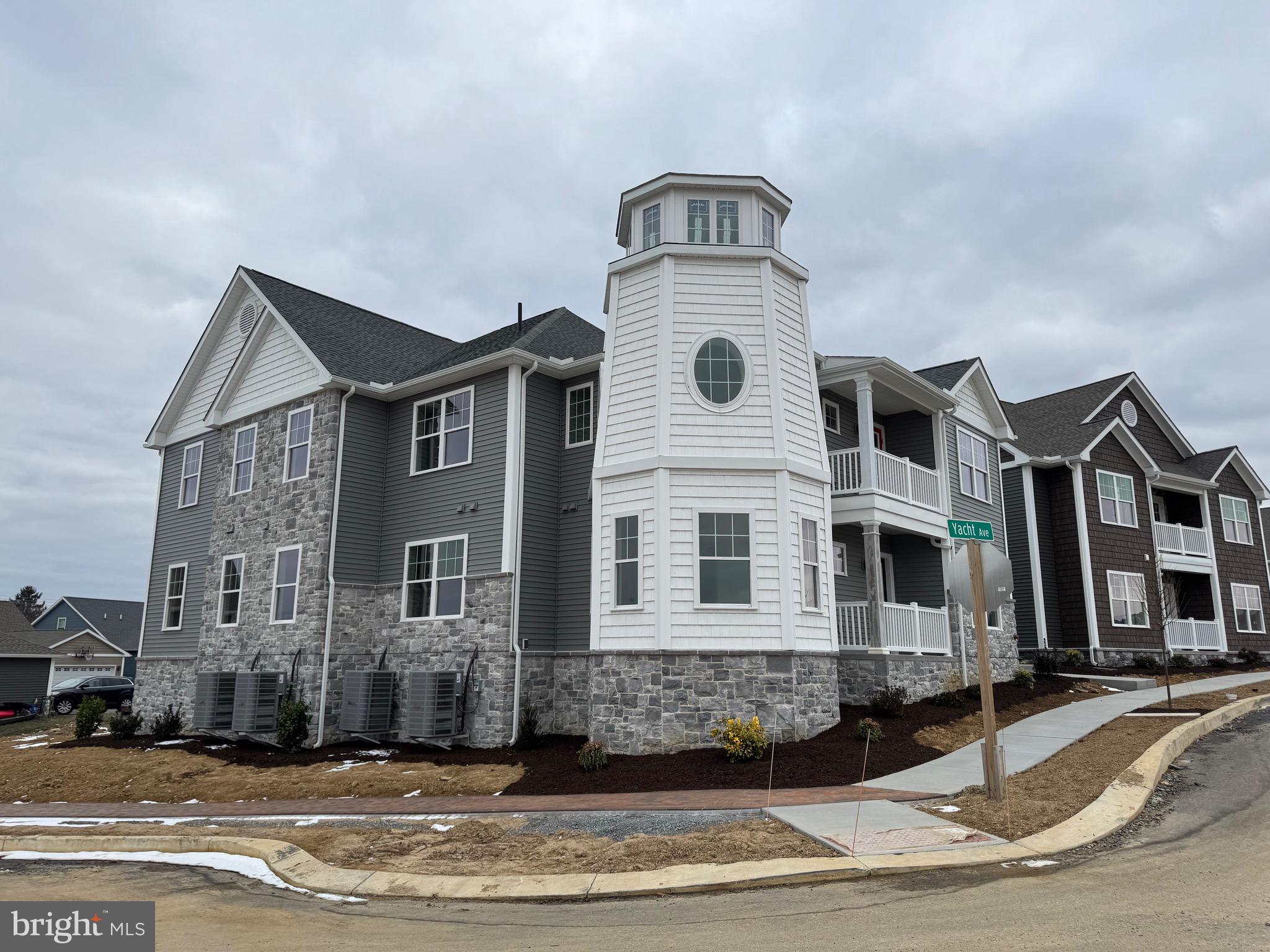 13 Yacht Avenue, Unit C Ephrata, PA 17522 - Photo 1 of 11