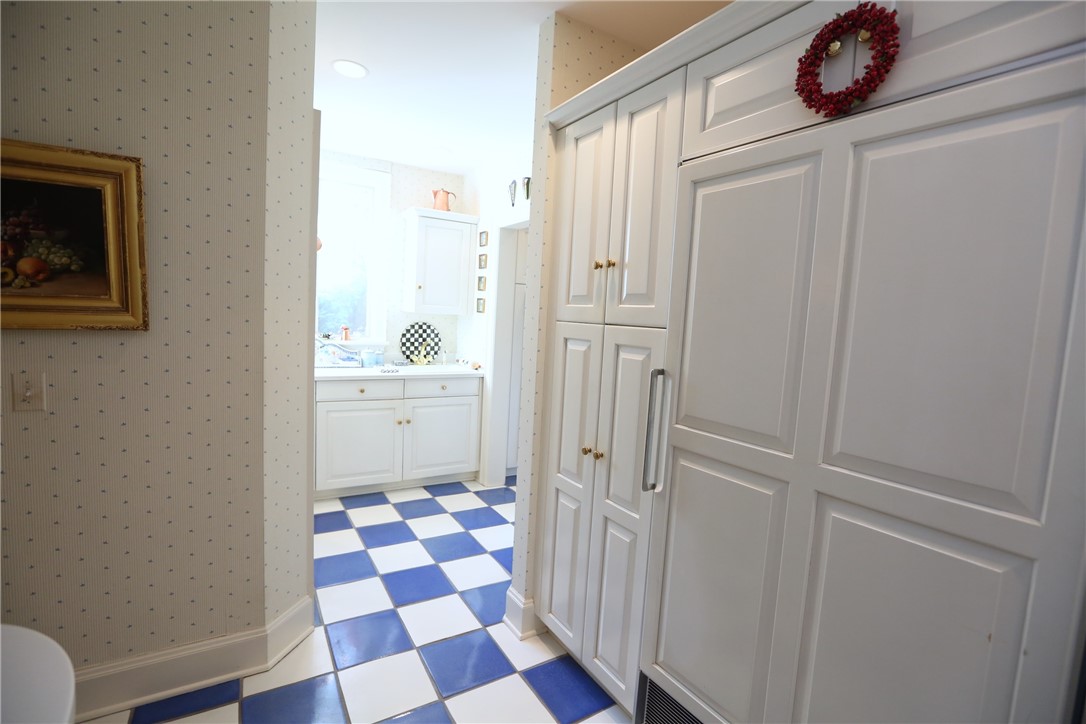 16 Mitchell Road Pittsford, NY 14534 - Photo 12 of 50