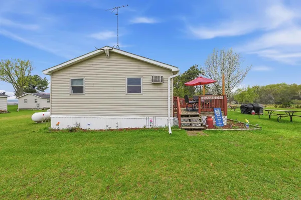 $119,000 | W983 West North Shore Drive, Unit 14, Montello, WI 53949